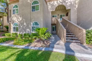 Photo #2: 2128307 Listing 