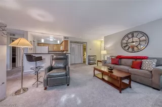 Photo #4: 2128307 Listing 