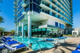 Photo #1: 2128350 Listing 