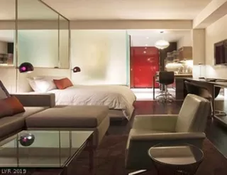 Photo #2: 2128350 Listing 