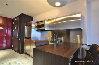 Photo #5: 2128350 Listing 