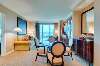 Photo #3: 2128374 Listing 