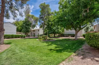 Photo #4: 2128436 Listing 
