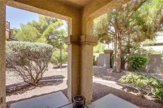 Photo #4: 2128494 Listing