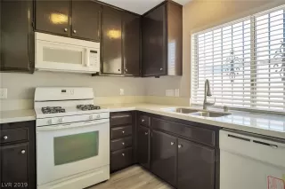 Photo #4: 2128614 Listing 