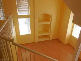 Photo #2: 2128646 Listing