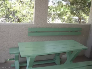 Photo #4: 2128797 Listing