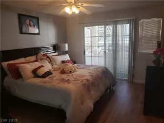 Photo #6: 2128822 Listing