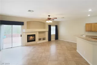 Photo #3: 2128827 Listing 
