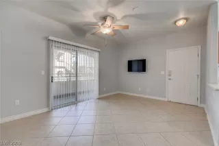 Photo #6: 2128835 Listing