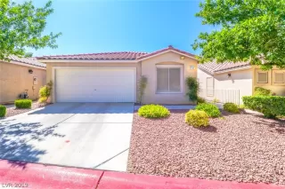 Photo #1: 2128859 Listing