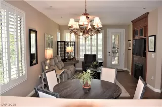 Photo #3: 2128934 Listing