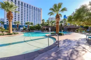 Photo #1: 2128950 Listing