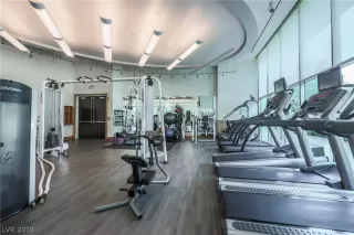 Photo #2: 2128950 Listing