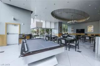 Photo #4: 2128950 Listing