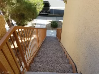 Photo #2: 2128972 Listing 