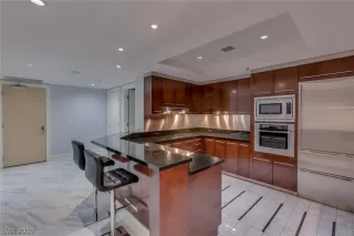 Photo #6: 2128994 Listing