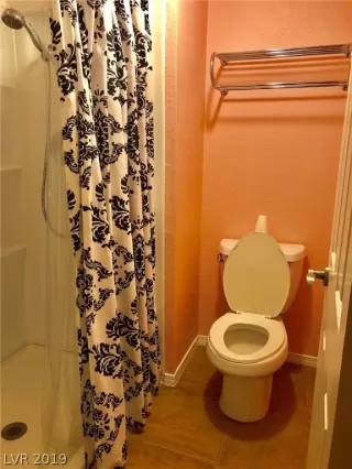 Photo #6: 2129054 Listing 