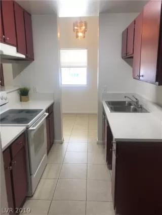 Photo #4: 2129059 Listing