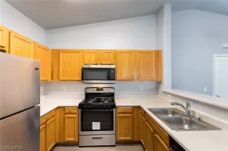 Photo #1: 2129073 Listing