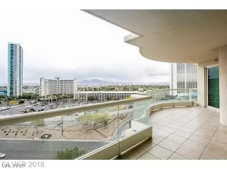 Photo #4: 2129099 Listing 