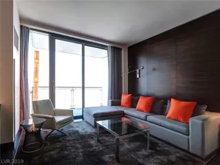 Photo #4: 2129142 Listing 