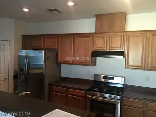 Photo #4: 2129175 Listing 