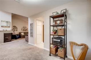 Photo #5: 2129182 Listing