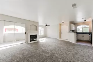 Photo #2: 2129183 Listing