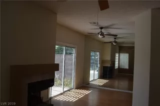 Photo #2: 2129308 Listing 