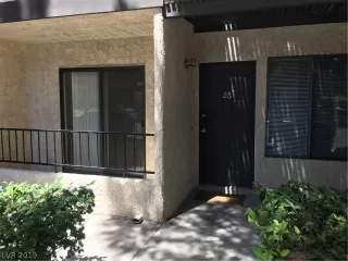 Photo #2: 2129313 Listing