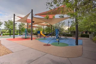 Photo #5: 2129428 Listing