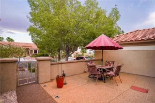 Photo #4: 2129506 Listing 