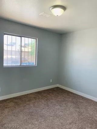 Photo #5: 2129547 Listing