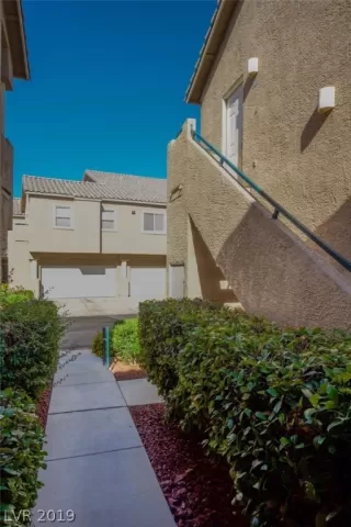 Photo #5: 2129575 Listing 