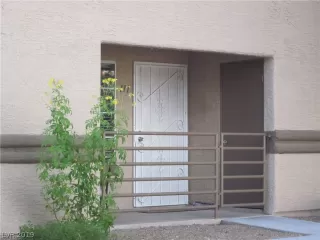 Photo #1: 2129590 Listing 