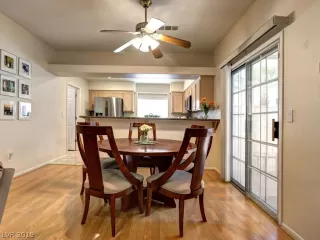 Photo #4: 2129608 Listing 