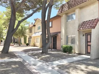 Photo #1: 2129620 Listing