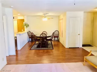 Photo #2: 2129637 Listing 