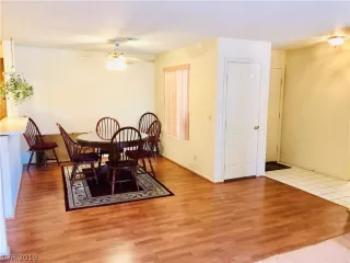 Photo #3: 2129637 Listing 