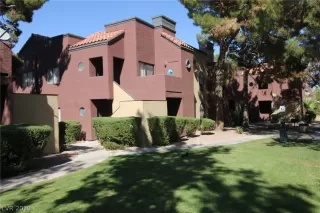 Photo #2: 2129650 Listing