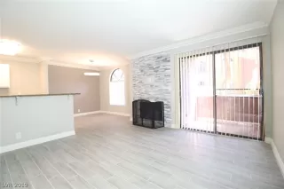 Photo #6: 2129650 Listing