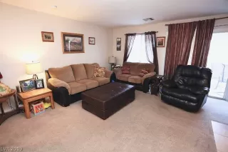 Photo #2: 2129658 Listing 