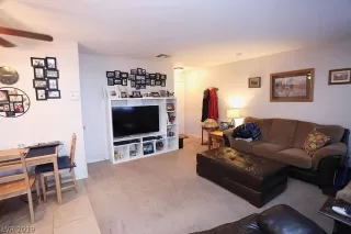 Photo #4: 2129658 Listing 