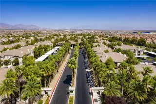 Photo #1: 2129714 Listing