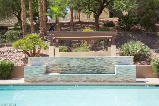 Photo #1: 2129731 Listing