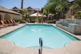 Photo #2: 2129731 Listing