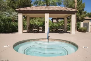 Photo #3: 2129731 Listing