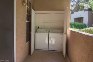 Photo #6: 2129731 Listing