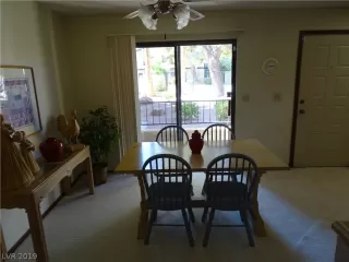 Photo #6: 2129791 Listing